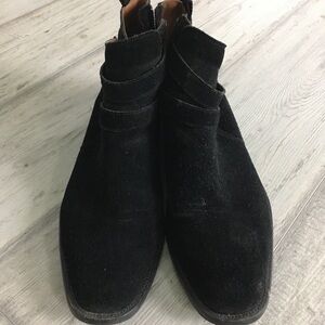 Aldo suede boots size 9US